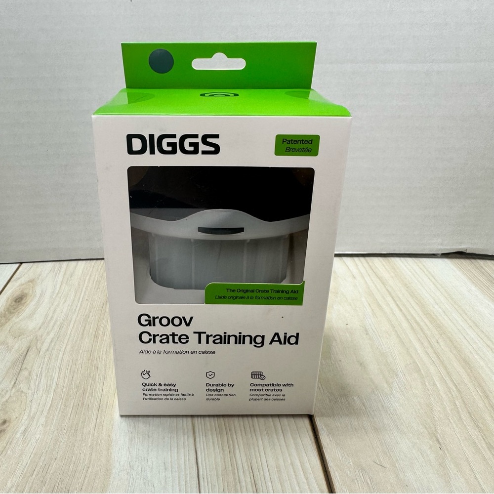 NEW Diggs Groov Crate Training Aid - Navy Blue - Puppy Enrichment Lick Toy Dogs - Picture 6 of 6